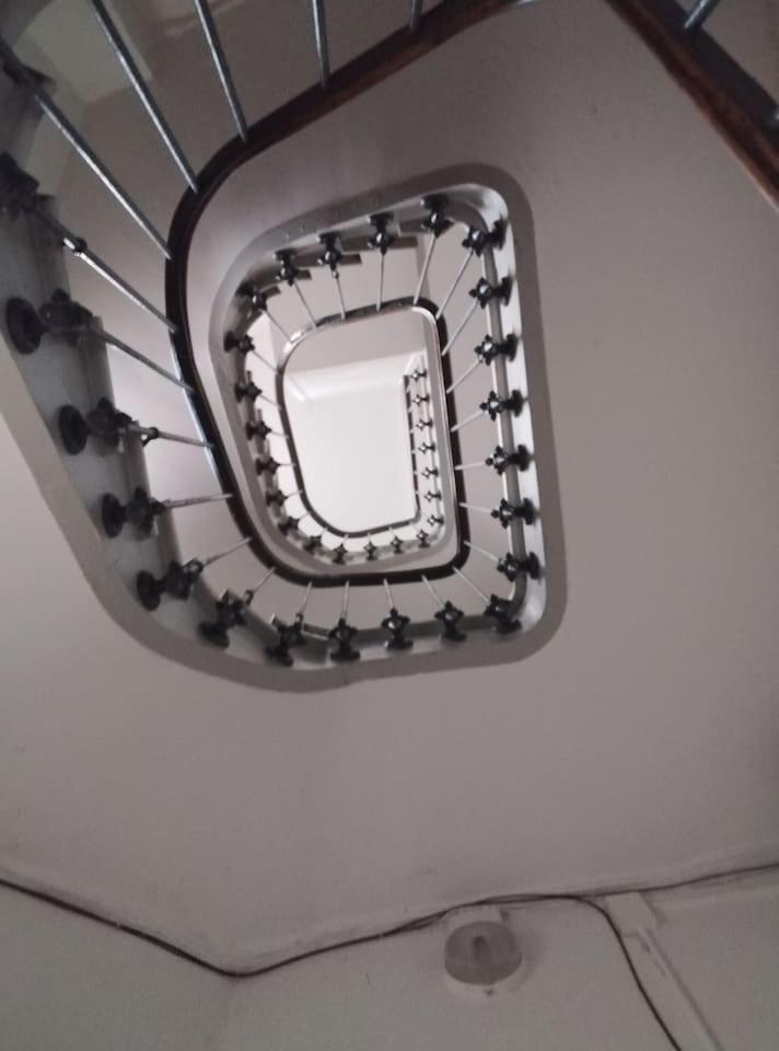 Le Carnot 2 Apartment Besancon Bagian luar foto